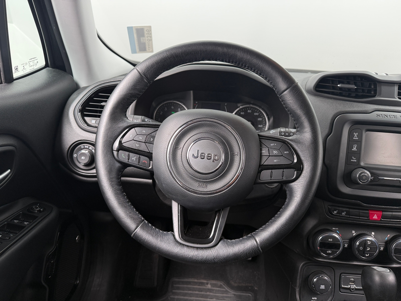Thumbnail: 2016 Jeep Renegade - 5