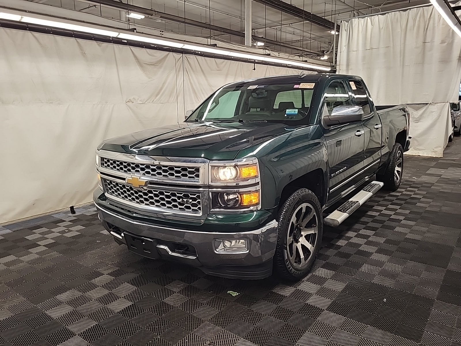 2014 Chevrolet Silverado 1500 4WD Double Cab 143.5" LTZ W/1lz
