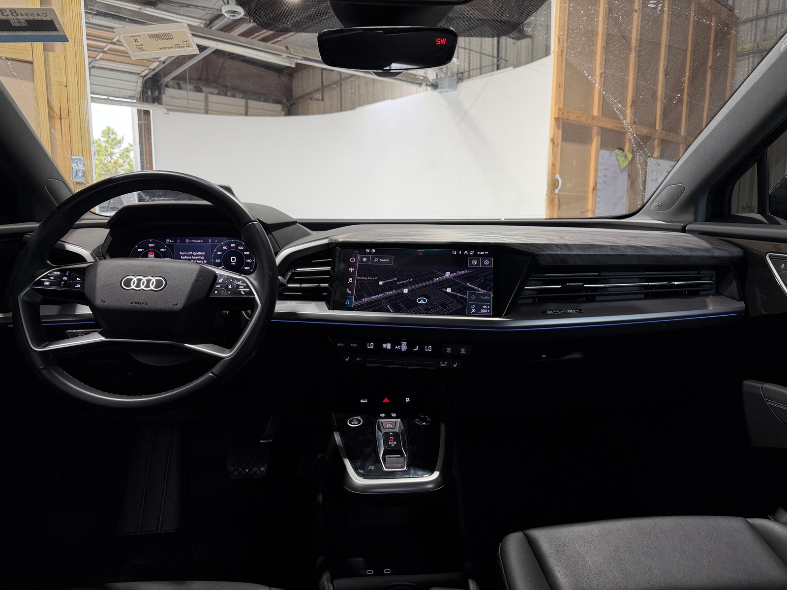 Thumbnail: 2023 Audi Q4 e-tron - 2
