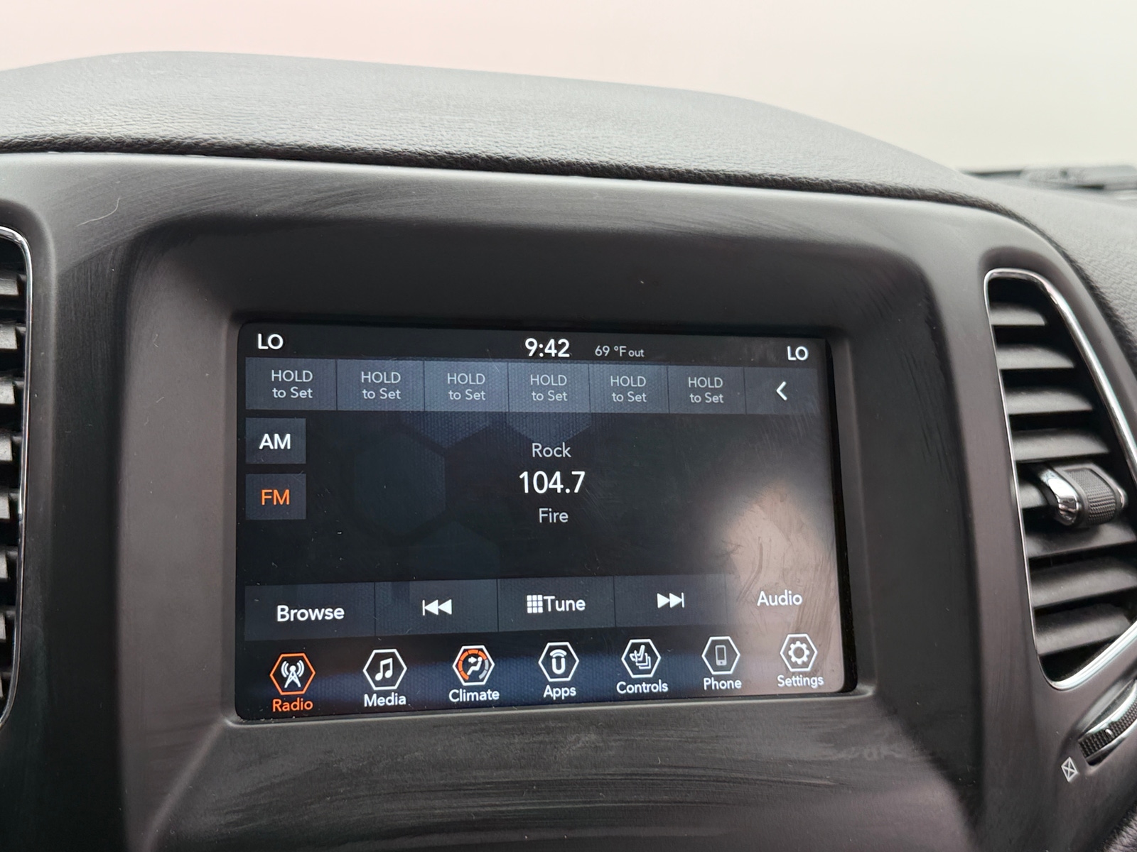 Thumbnail: 2020 Jeep Compass - 4