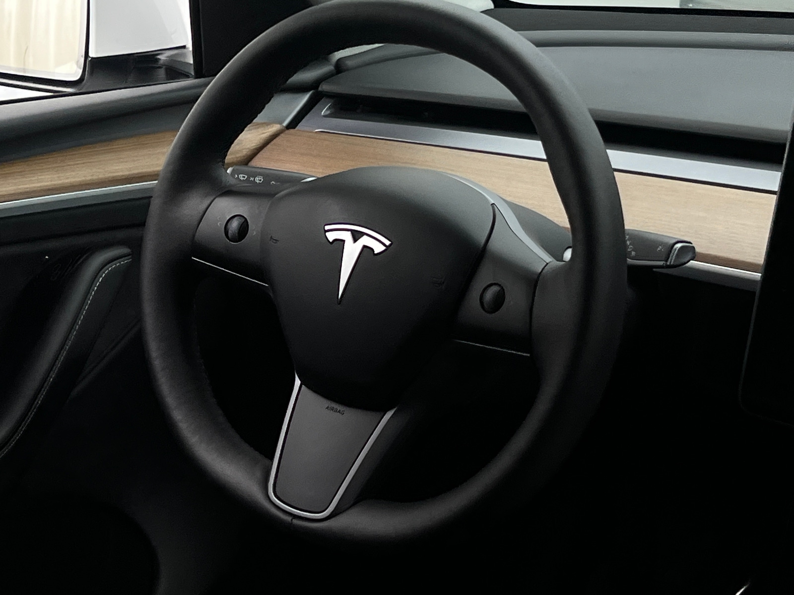 Thumbnail: 2023 Tesla Model Y - 4