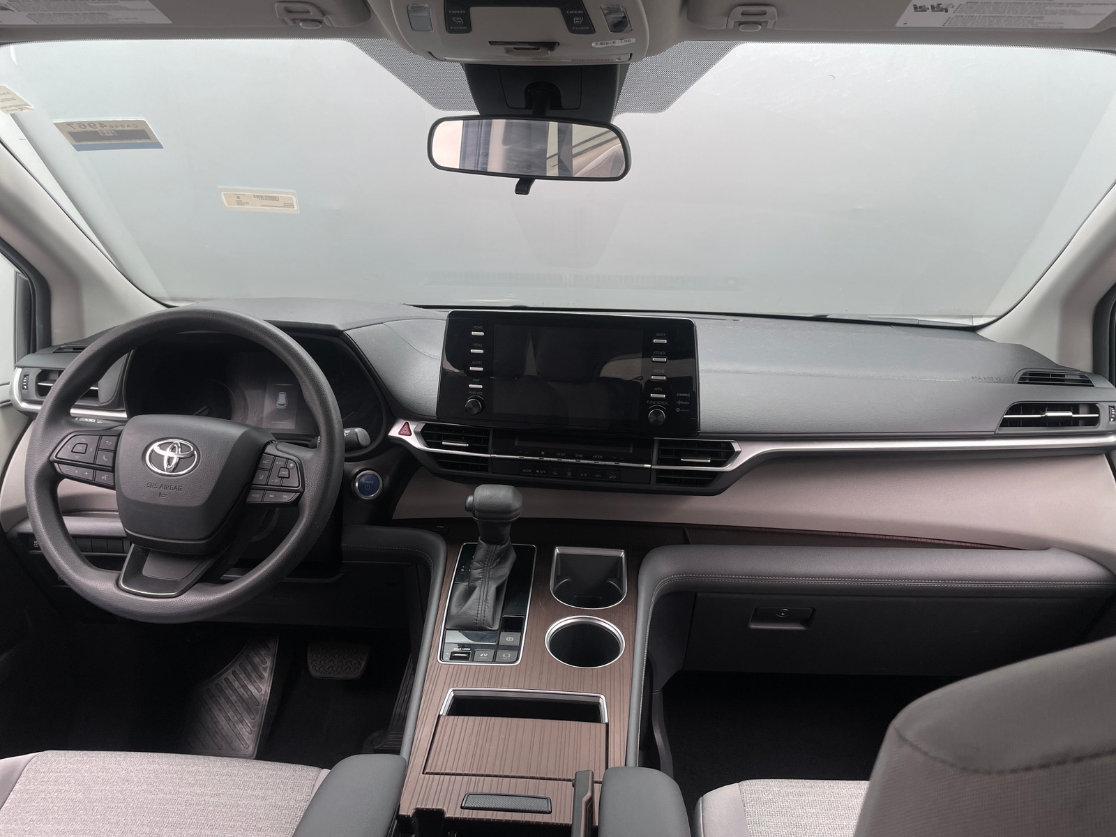 Thumbnail: 2022 Toyota Sienna - 3