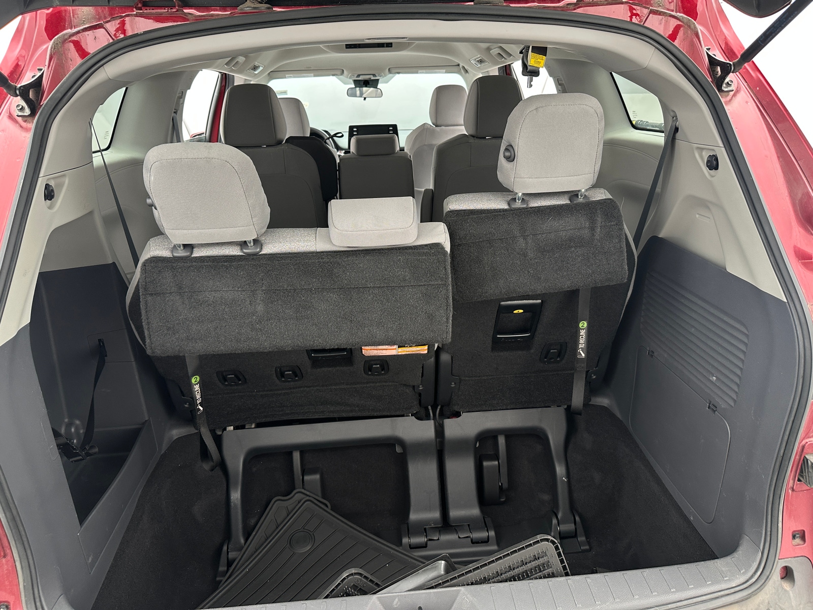 Thumbnail: 2022 Toyota Sienna - 7