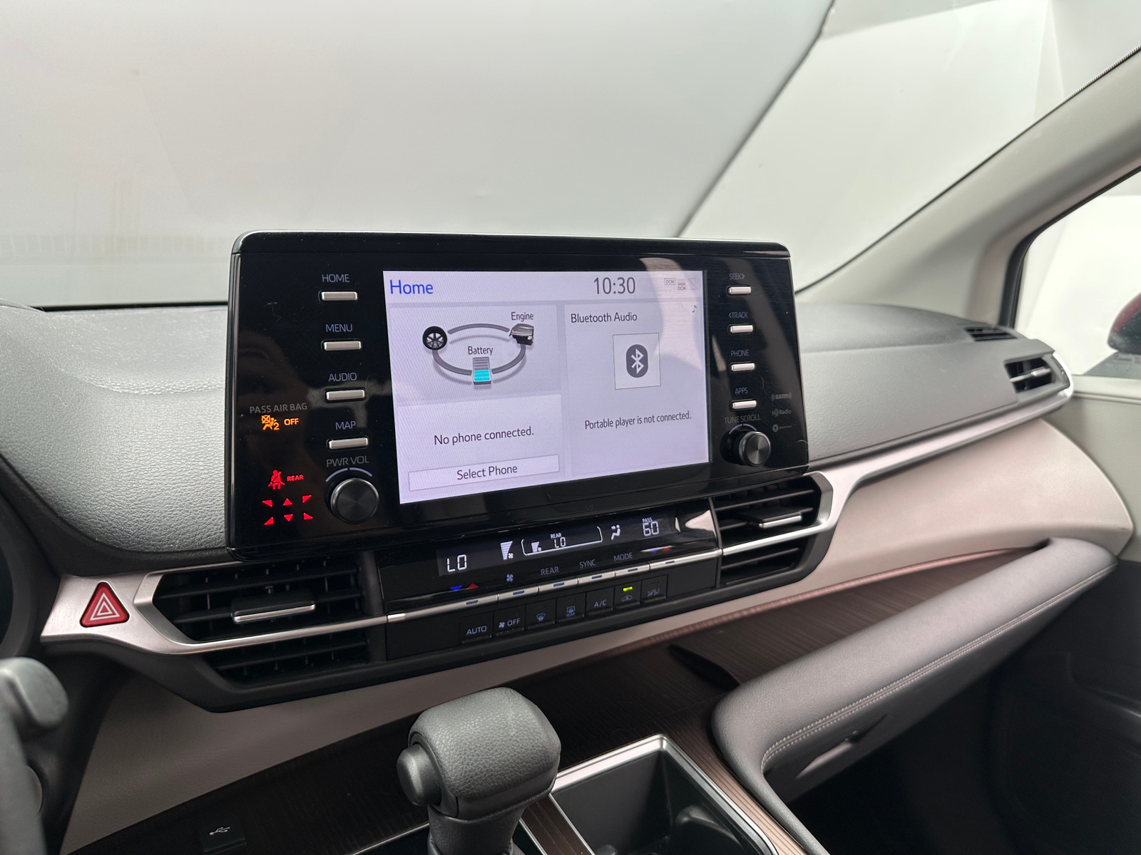 Thumbnail: 2022 Toyota Sienna - 4