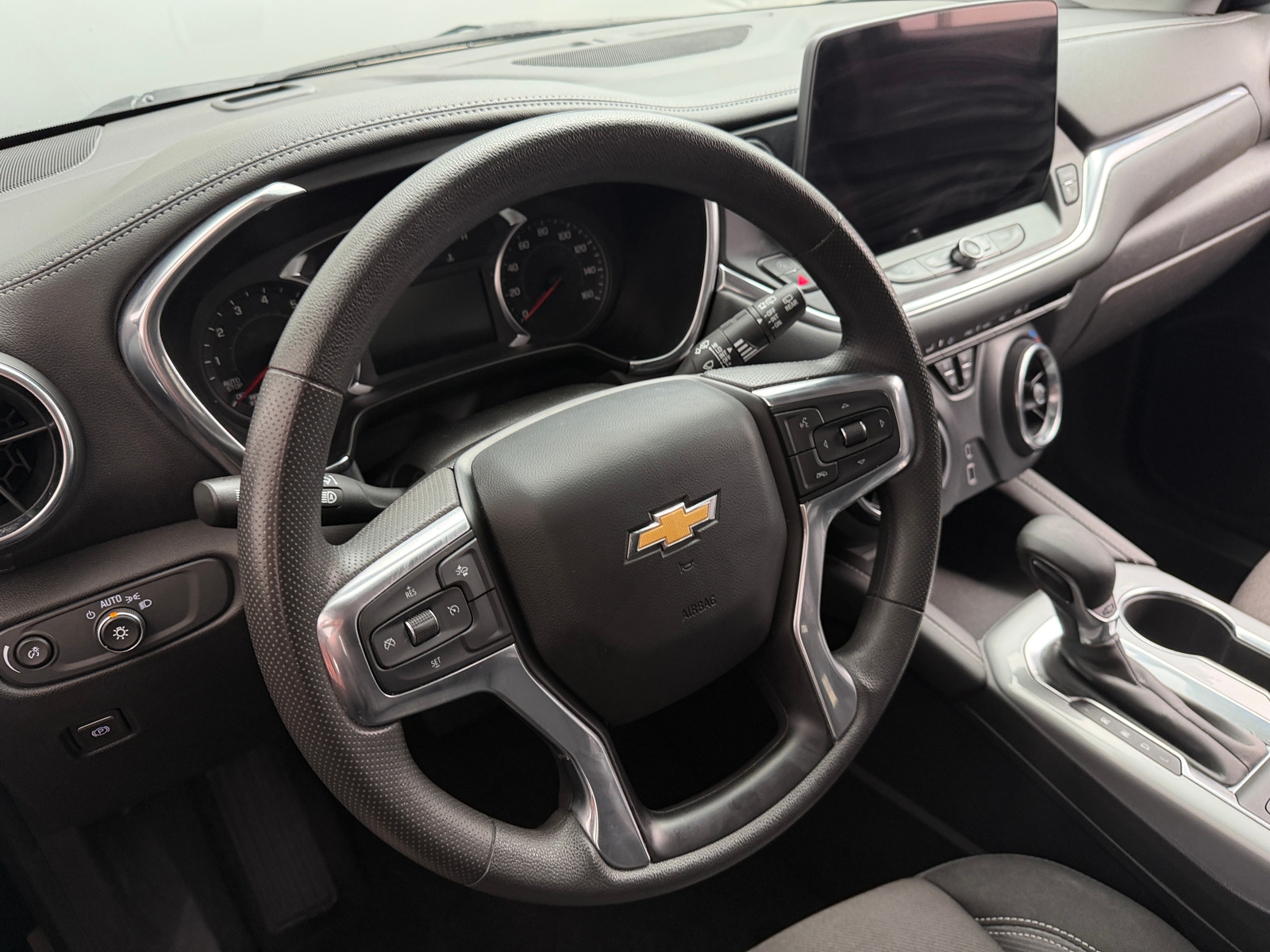 Thumbnail: 2023 Chevrolet Blazer - 5