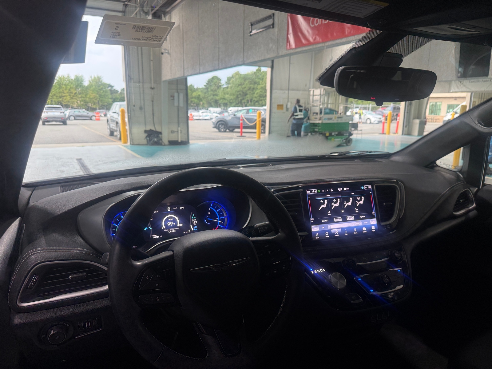 Thumbnail: 2024 Chrysler Pacifica - 2