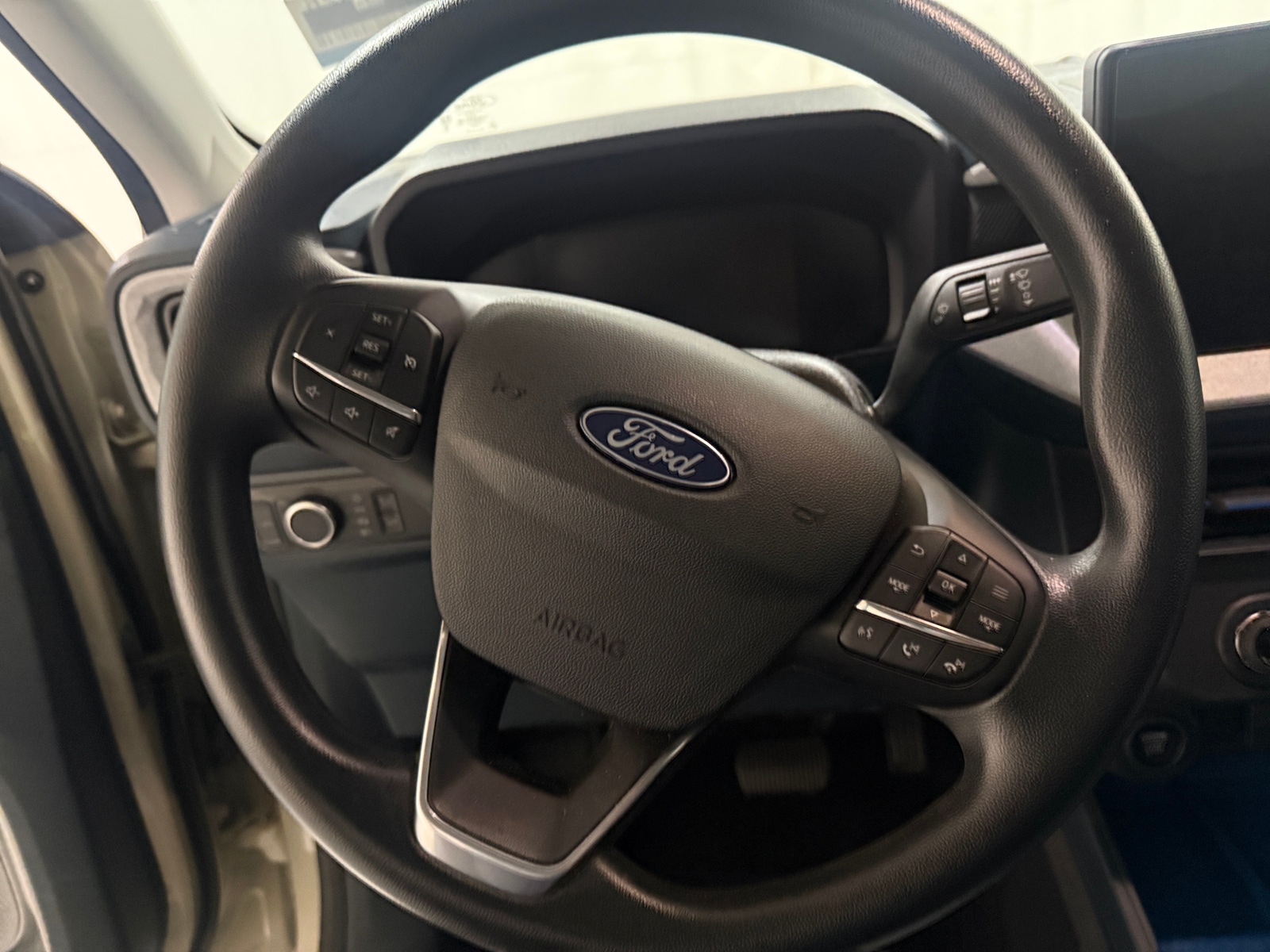 Thumbnail: 2025 Ford Maverick - 5