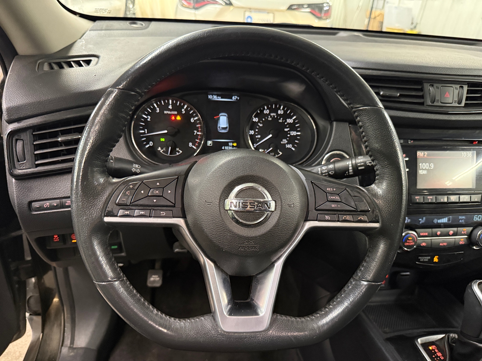 Thumbnail: 2017 Nissan Rogue - 5