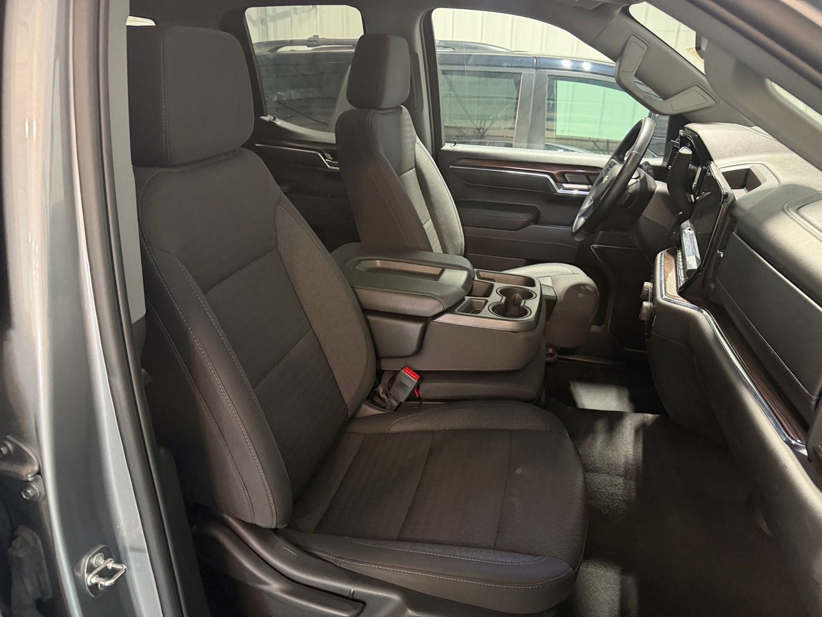 Thumbnail: 2024 Chevrolet Silverado 1500 - 2