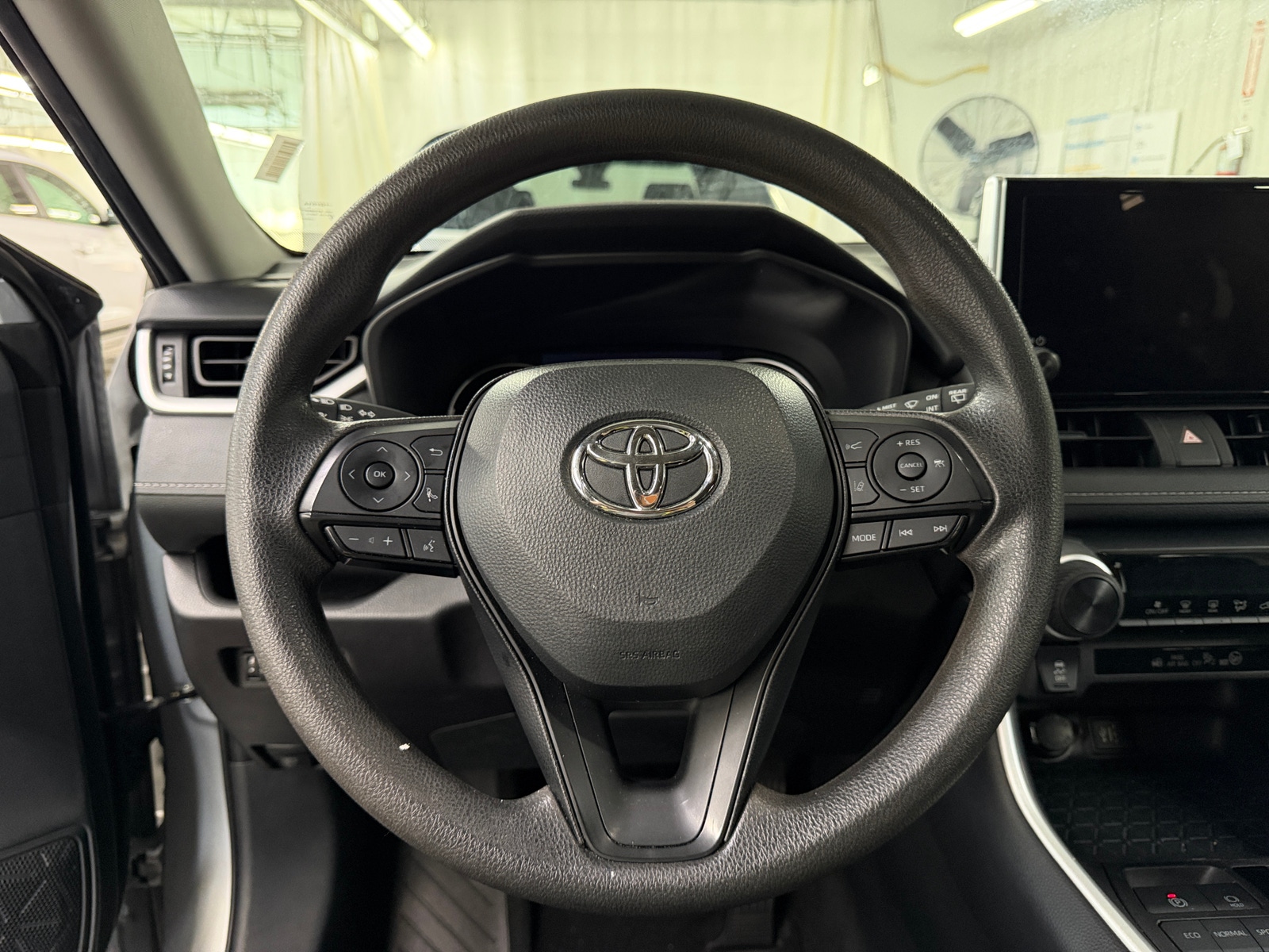 Thumbnail: 2025 Toyota RAV4 - 5