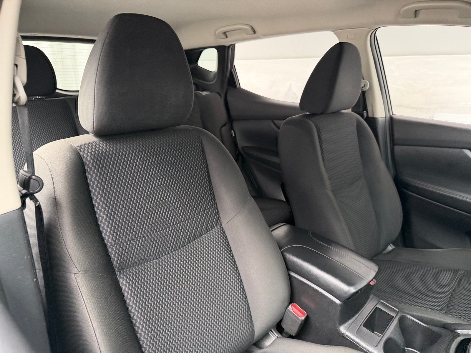 Thumbnail: 2021 Nissan Rogue Sport - 2