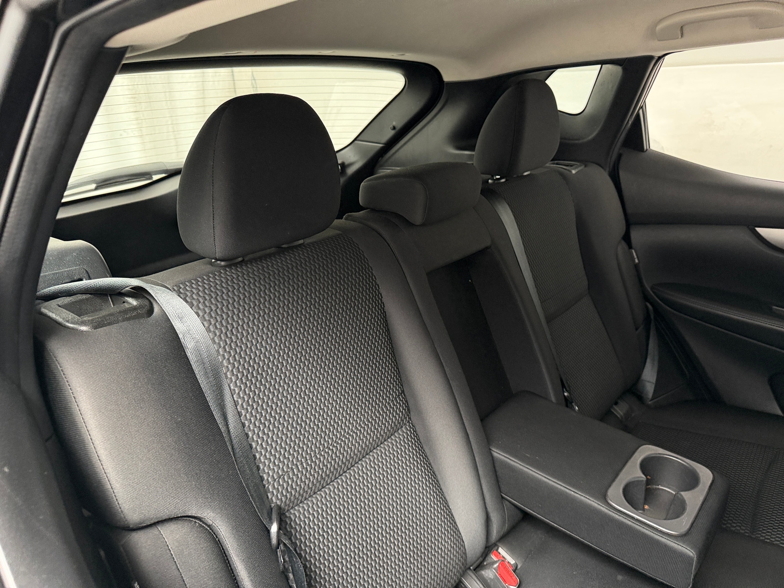 Thumbnail: 2021 Nissan Rogue Sport - 6