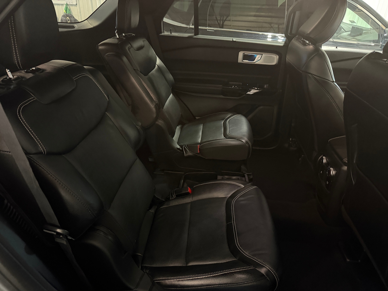 Thumbnail: 2021 Ford Explorer - 5