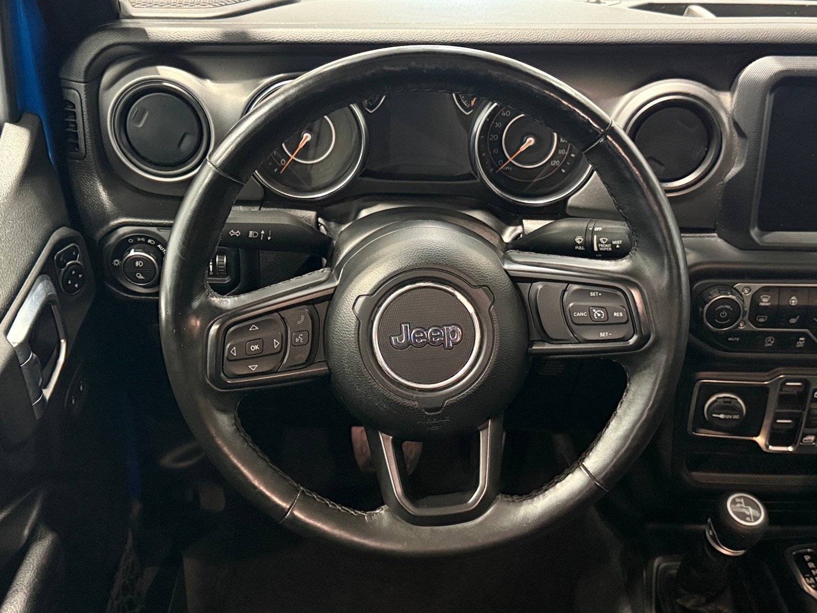 Thumbnail: 2023 Jeep Gladiator - 5