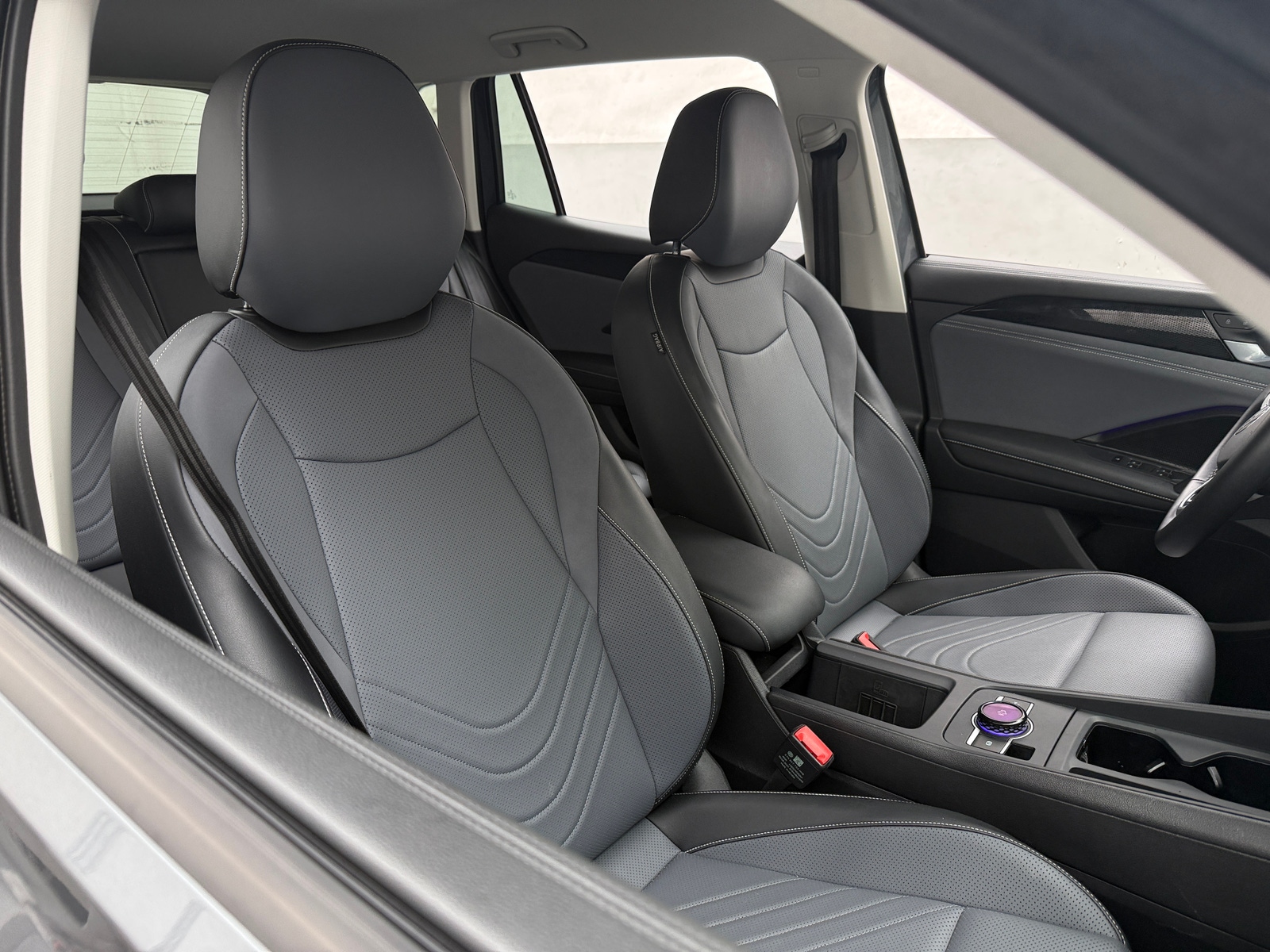Thumbnail: 2026 Volkswagen Tiguan - 2