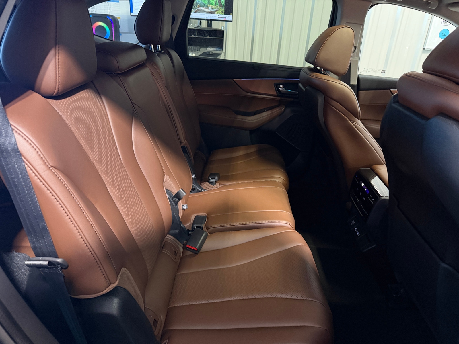 Thumbnail: 2022 Acura MDX - 6