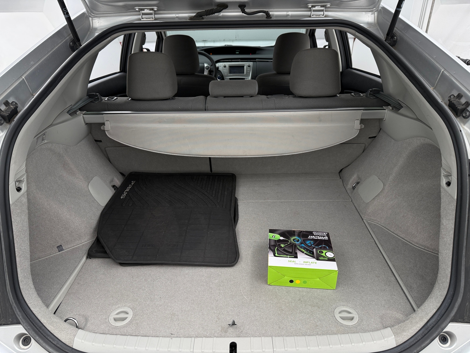 Thumbnail: 2015 Toyota Prius - 7