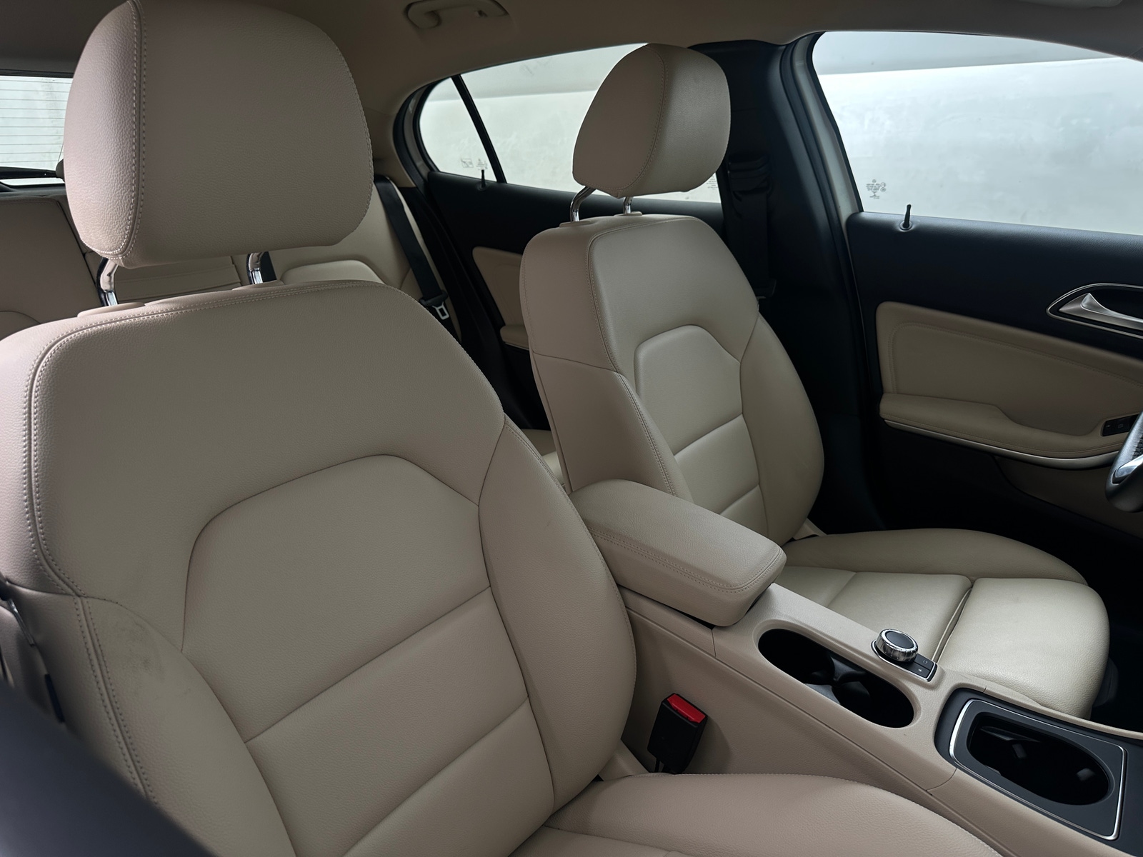 Thumbnail: 2018 Mercedes-Benz GLA - 2