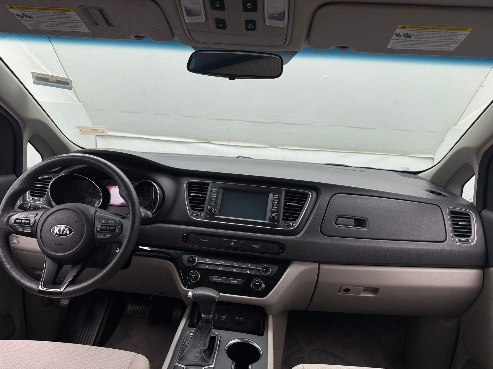 Thumbnail: 2019 Kia Sedona - 3