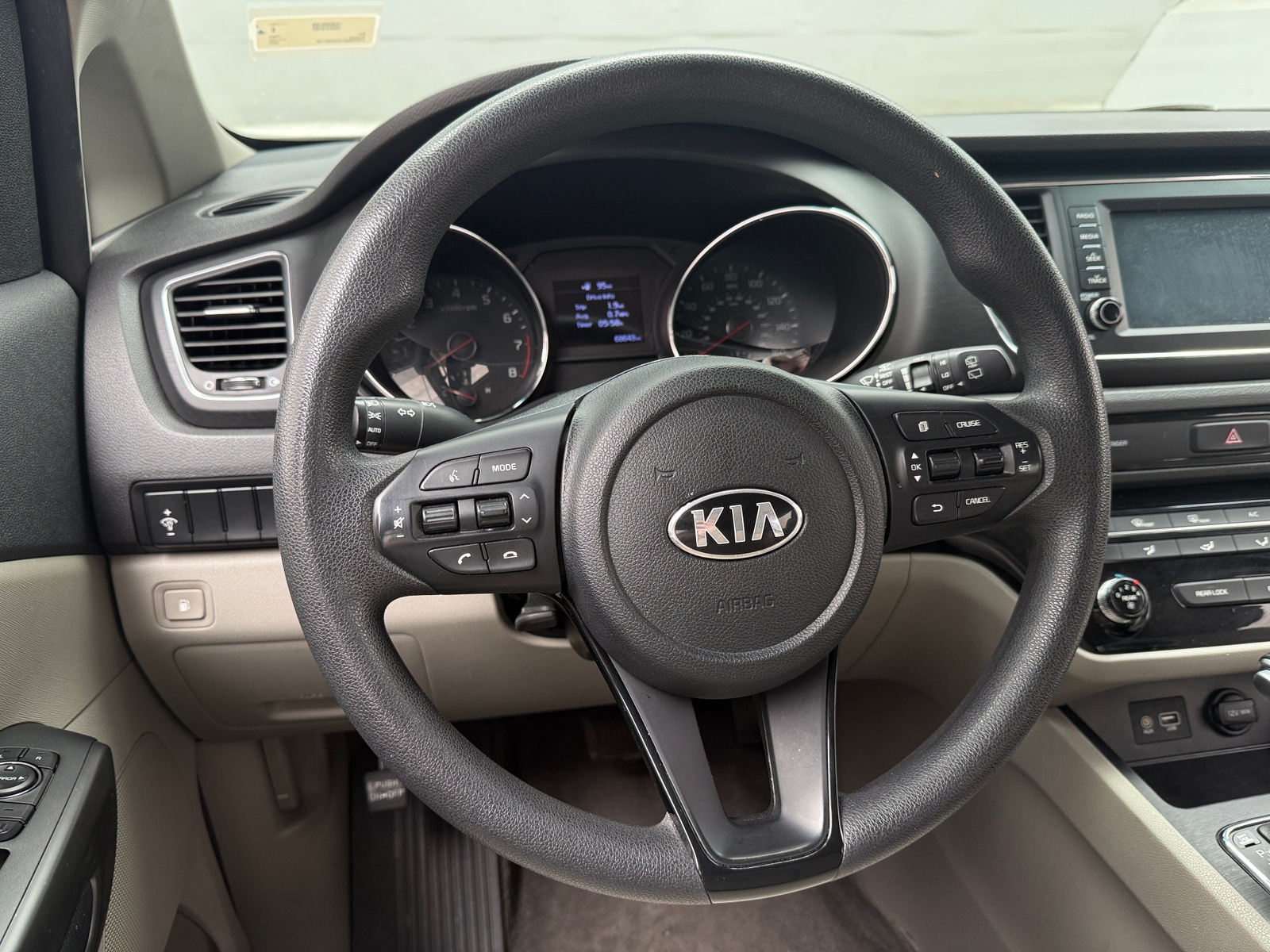 Thumbnail: 2019 Kia Sedona - 5