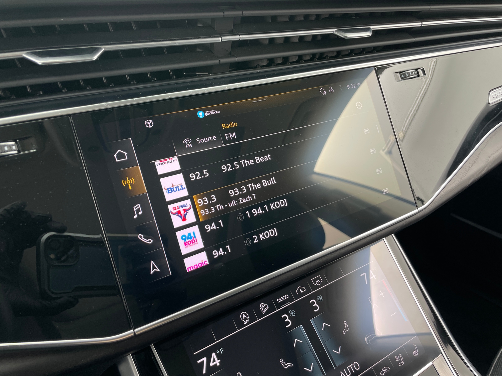 Thumbnail: 2023 Audi Q8 - 3