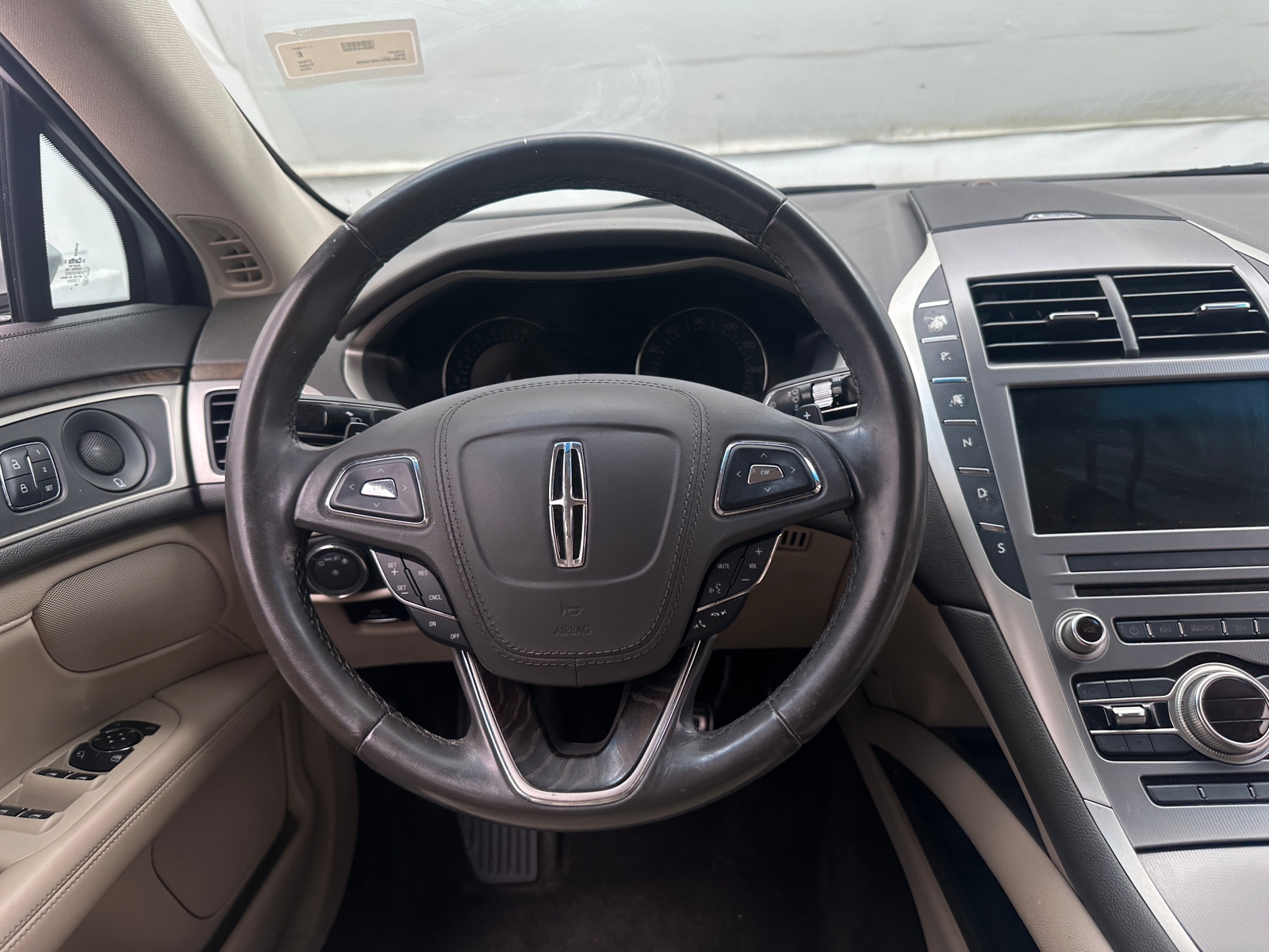 Thumbnail: 2018 Lincoln MKZ - 4
