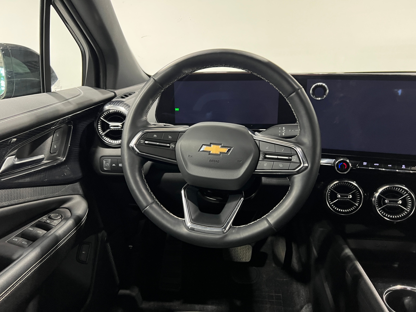 Thumbnail: 2024 Chevrolet Blazer EV - 4