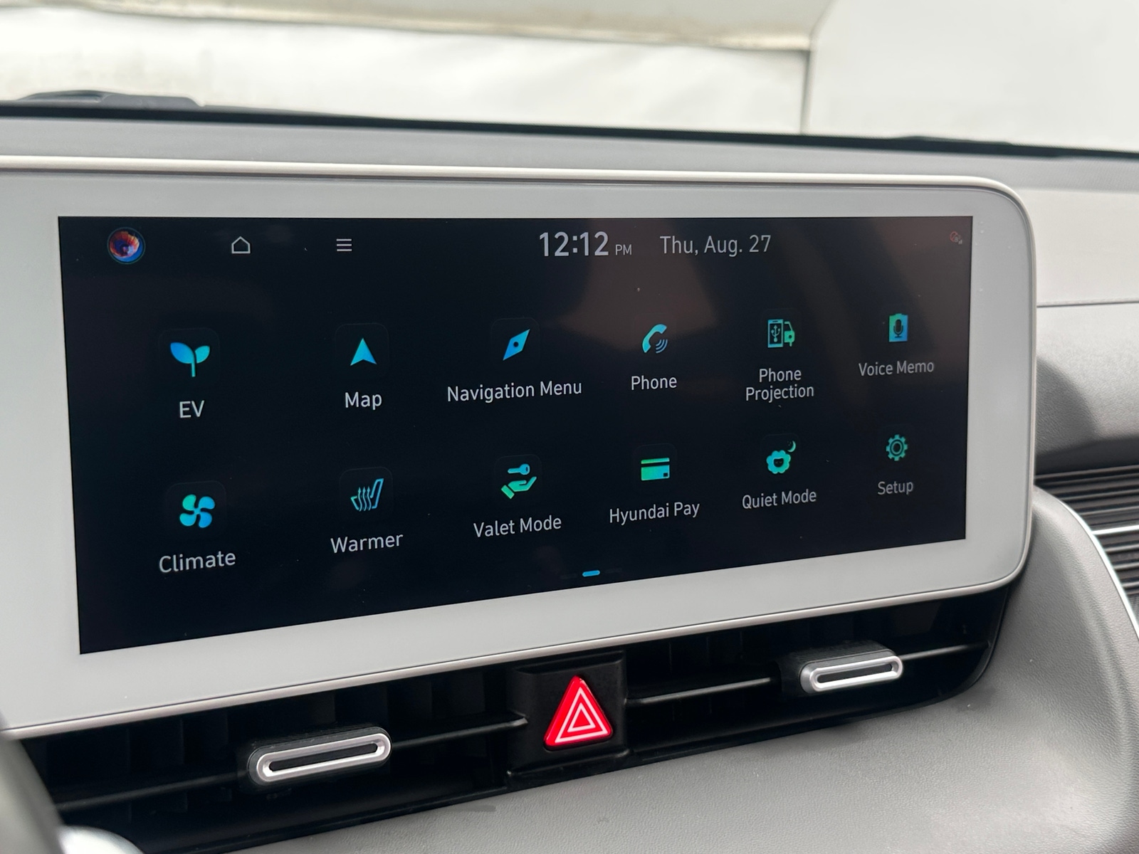 Thumbnail: 2023 Hyundai Ioniq 5 - 4