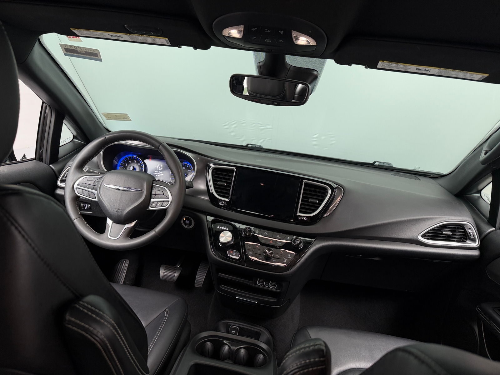 Thumbnail: 2025 Chrysler Pacifica - 2