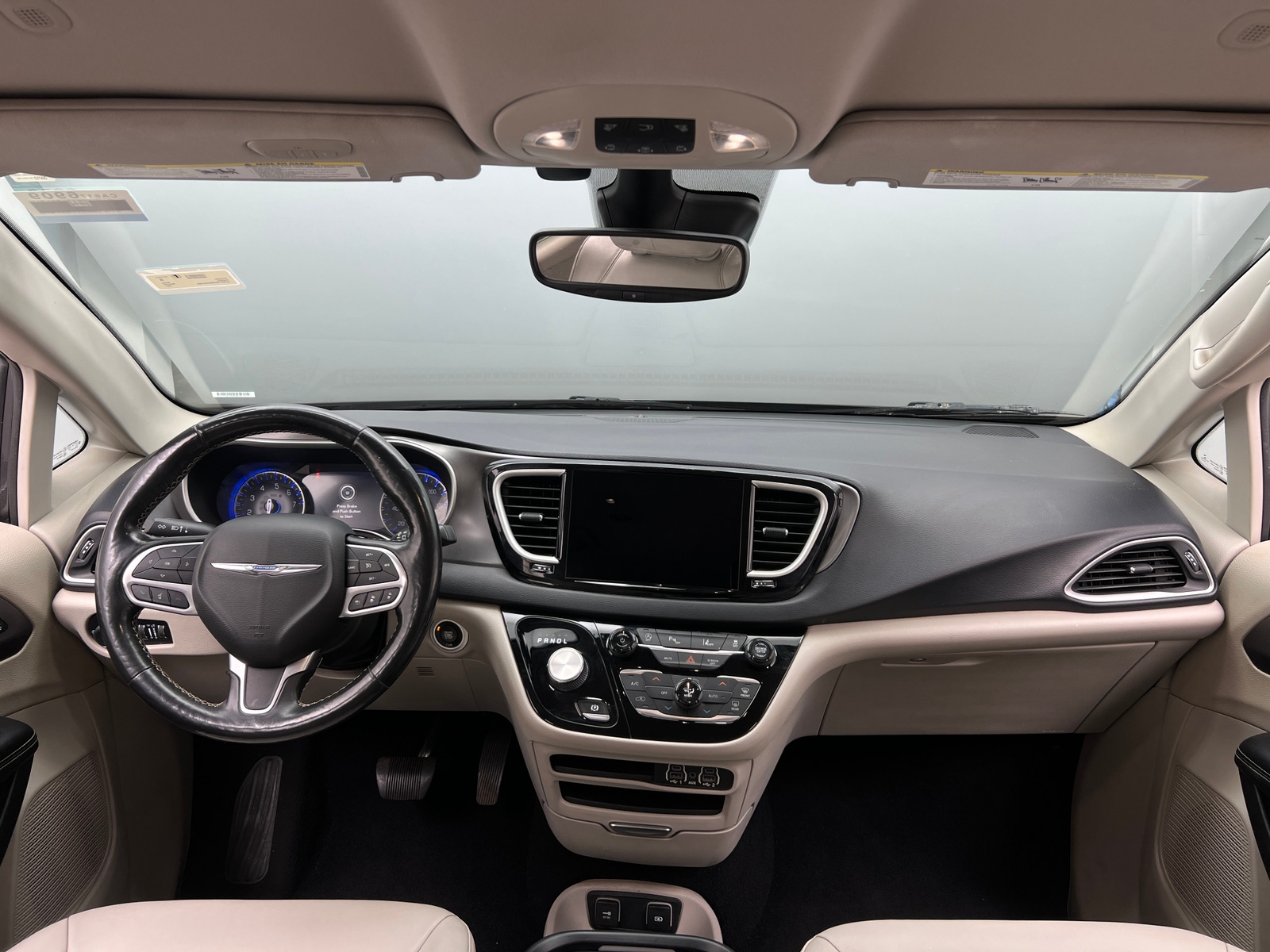 Thumbnail: 2021 Chrysler Pacifica - 2