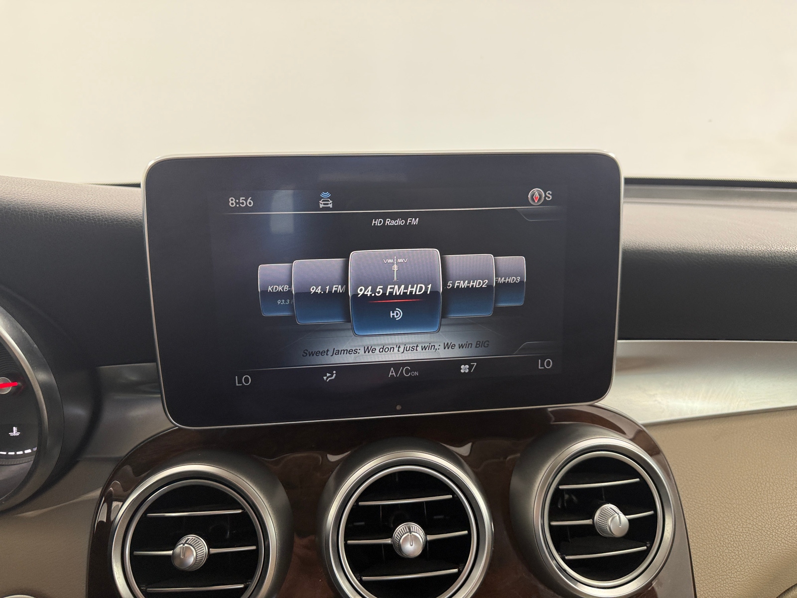 Thumbnail: 2019 Mercedes-Benz GLC - 3