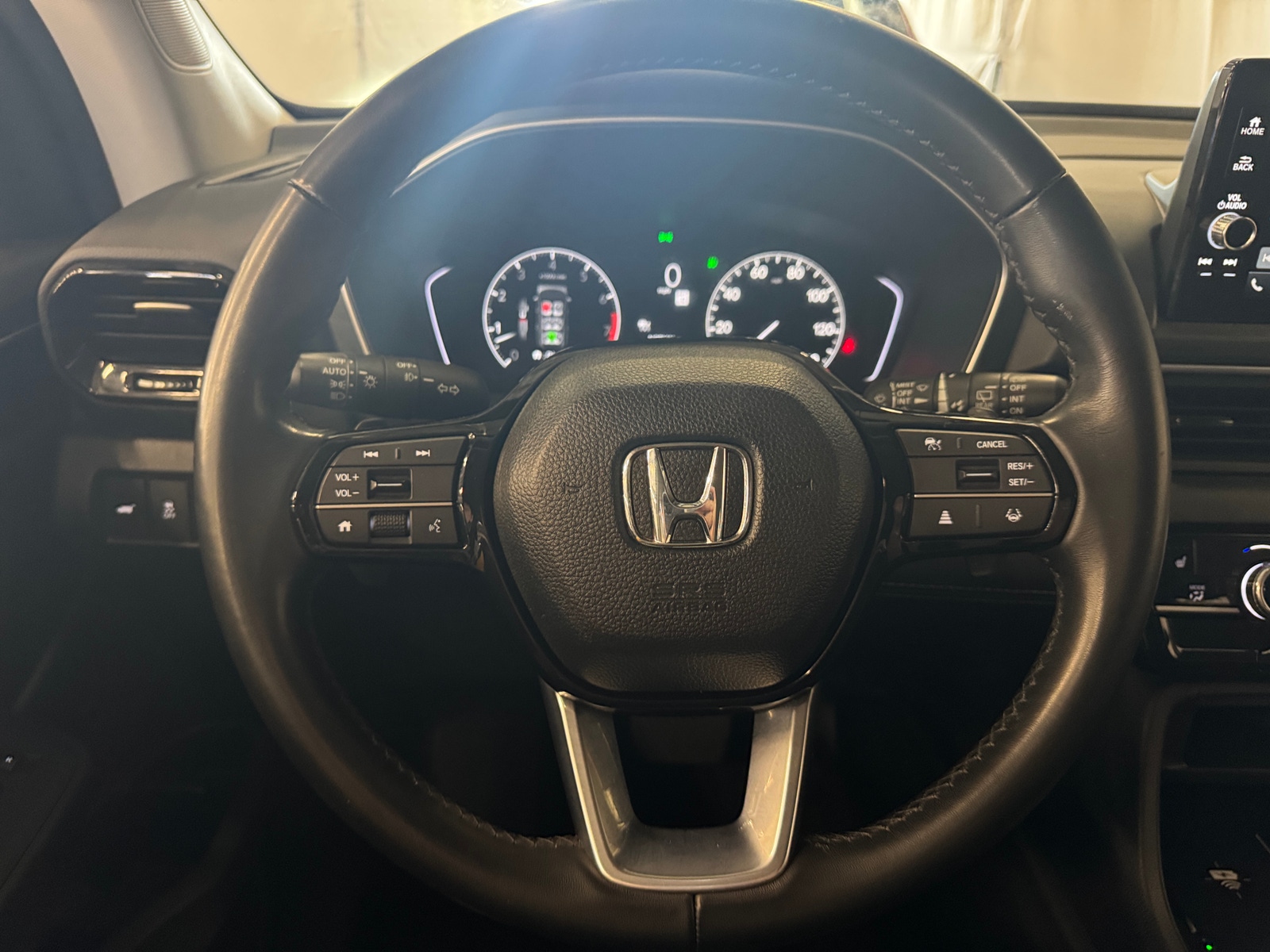 Thumbnail: 2023 Honda Pilot - 4