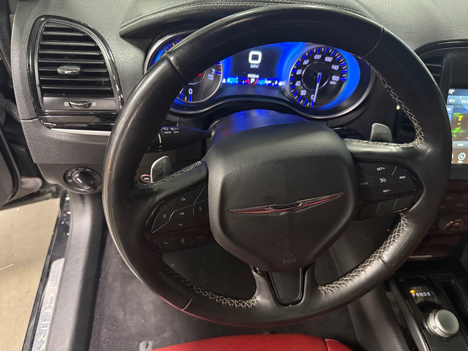 Thumbnail: 2021 Chrysler 300 - 4