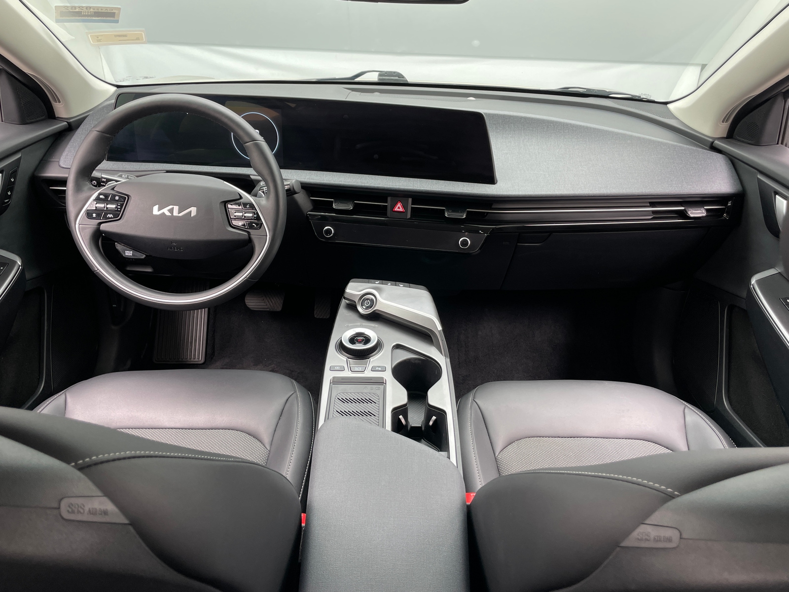 Thumbnail: 2024 Kia EV6 - 2
