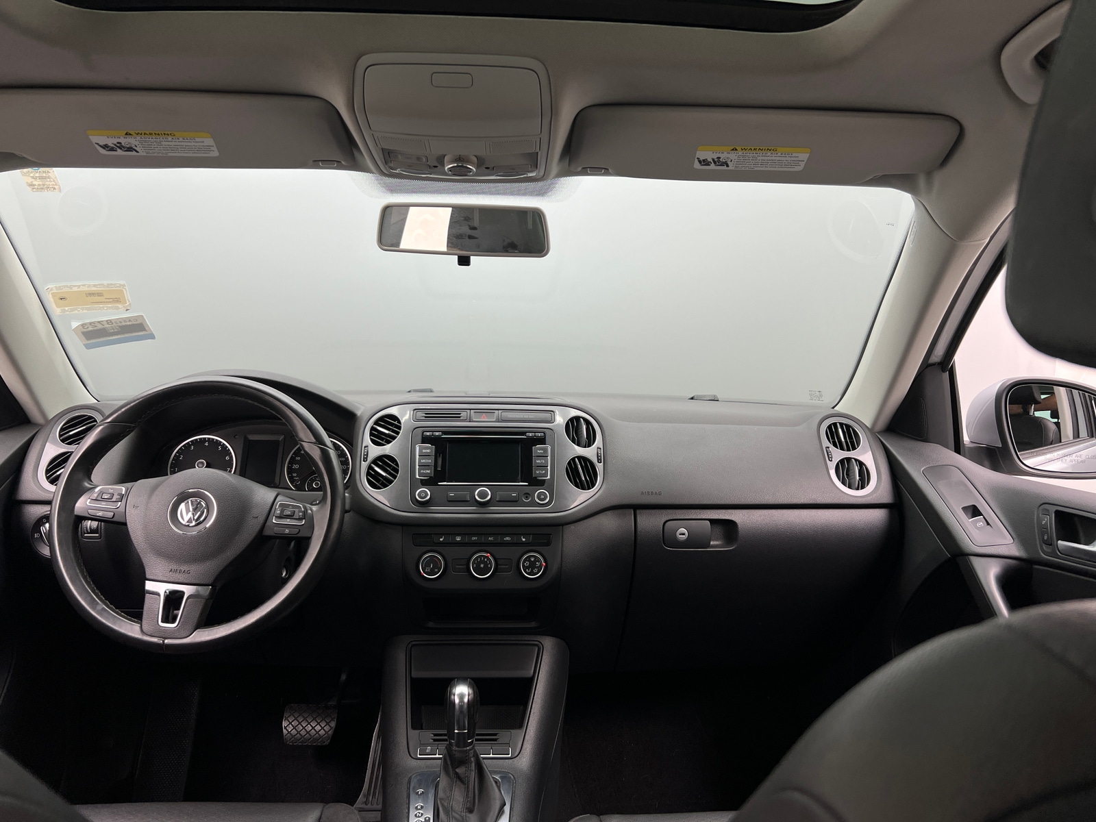 Thumbnail: 2013 Volkswagen Tiguan - 3
