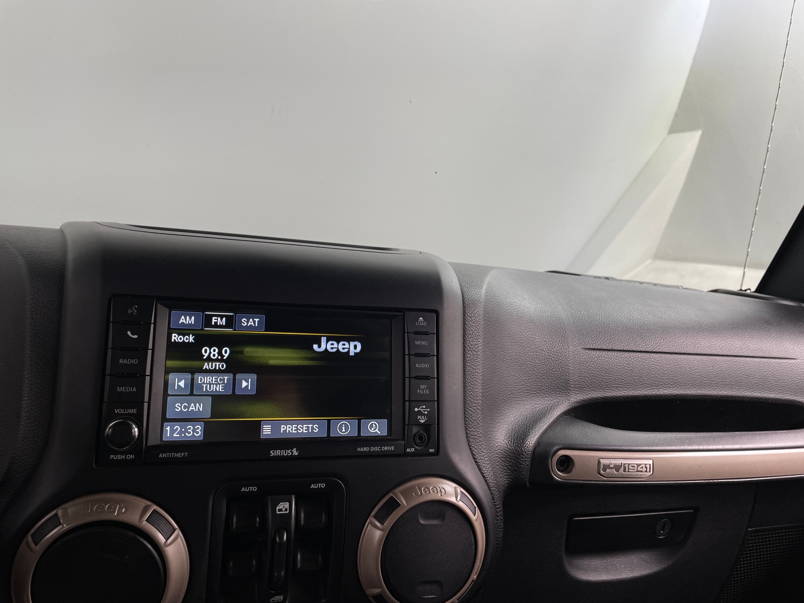 Thumbnail: 2017 Jeep Wrangler - 4