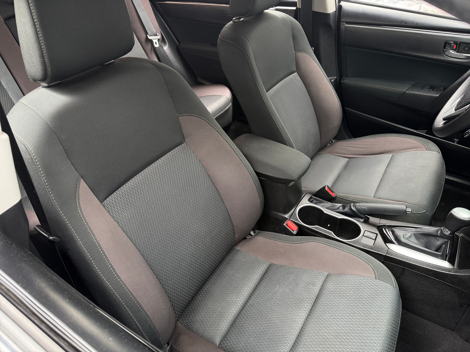 Thumbnail: 2018 Toyota Corolla - 2