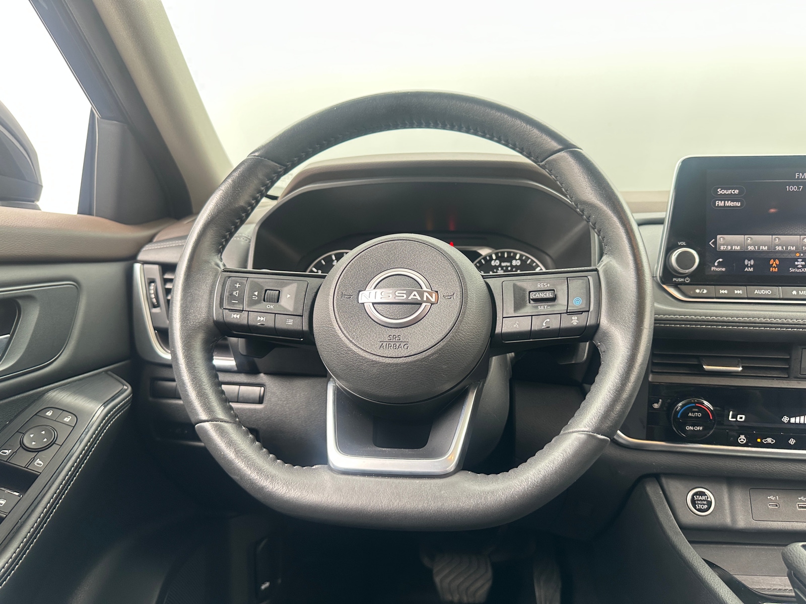 Thumbnail: 2023 Nissan Rogue - 4
