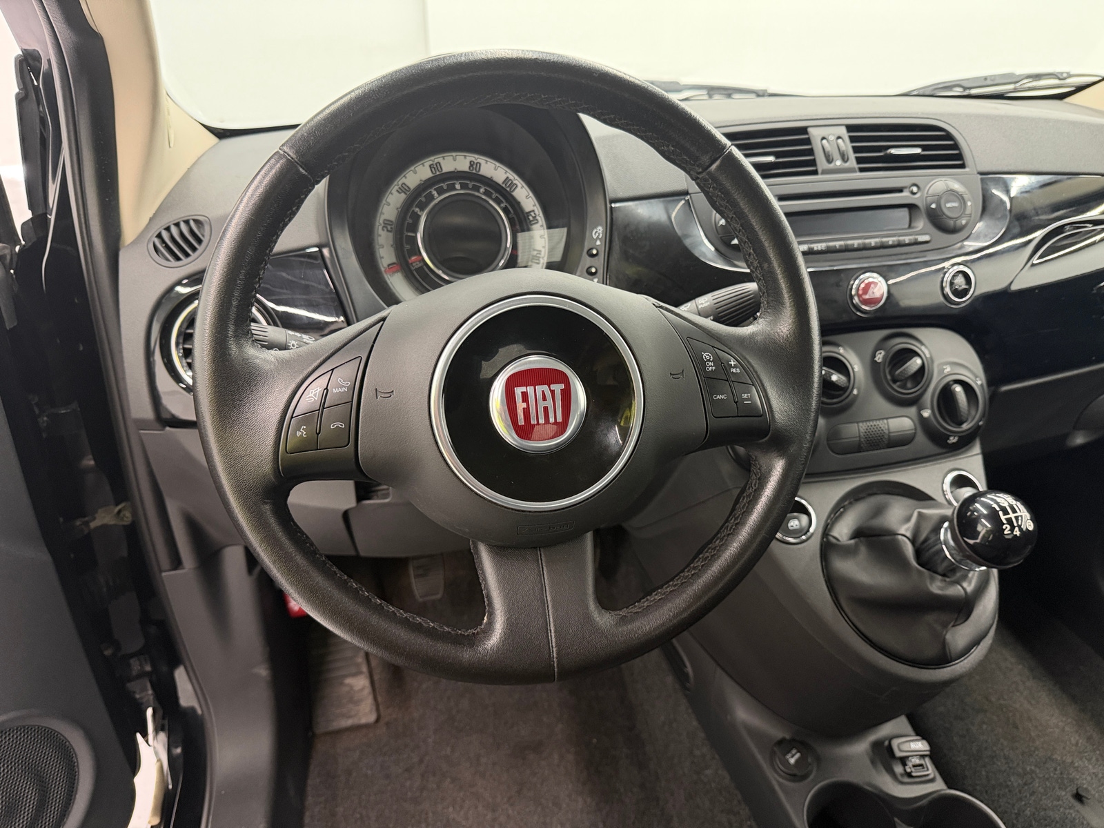 Thumbnail: 2015 Fiat 500 - 5
