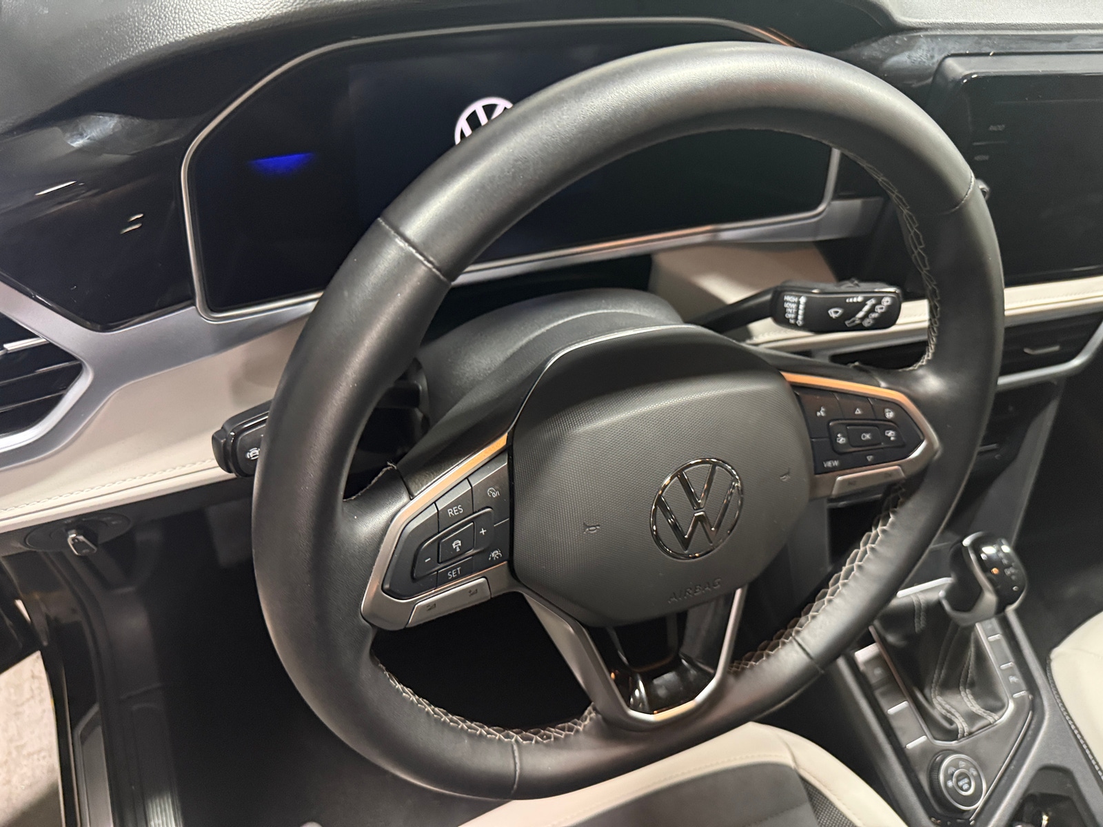 Thumbnail: 2025 Volkswagen Taos - 4