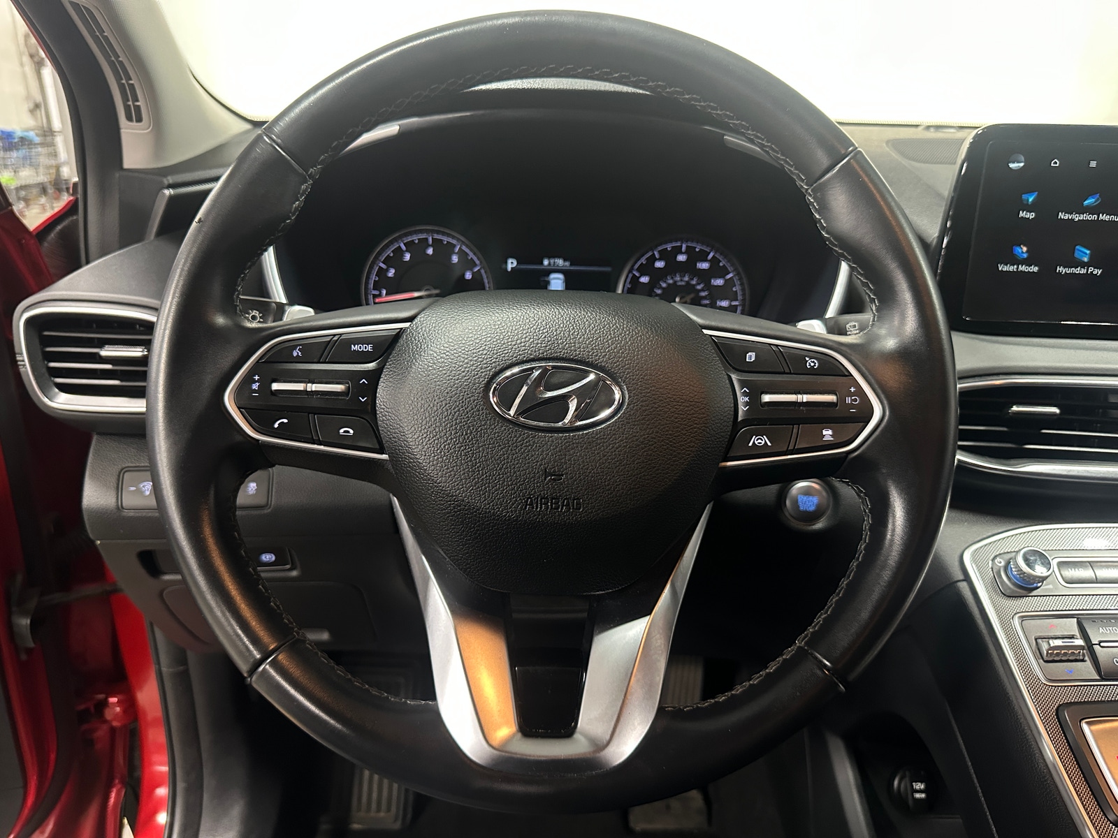 Thumbnail: 2023 Hyundai Santa Fe - 4