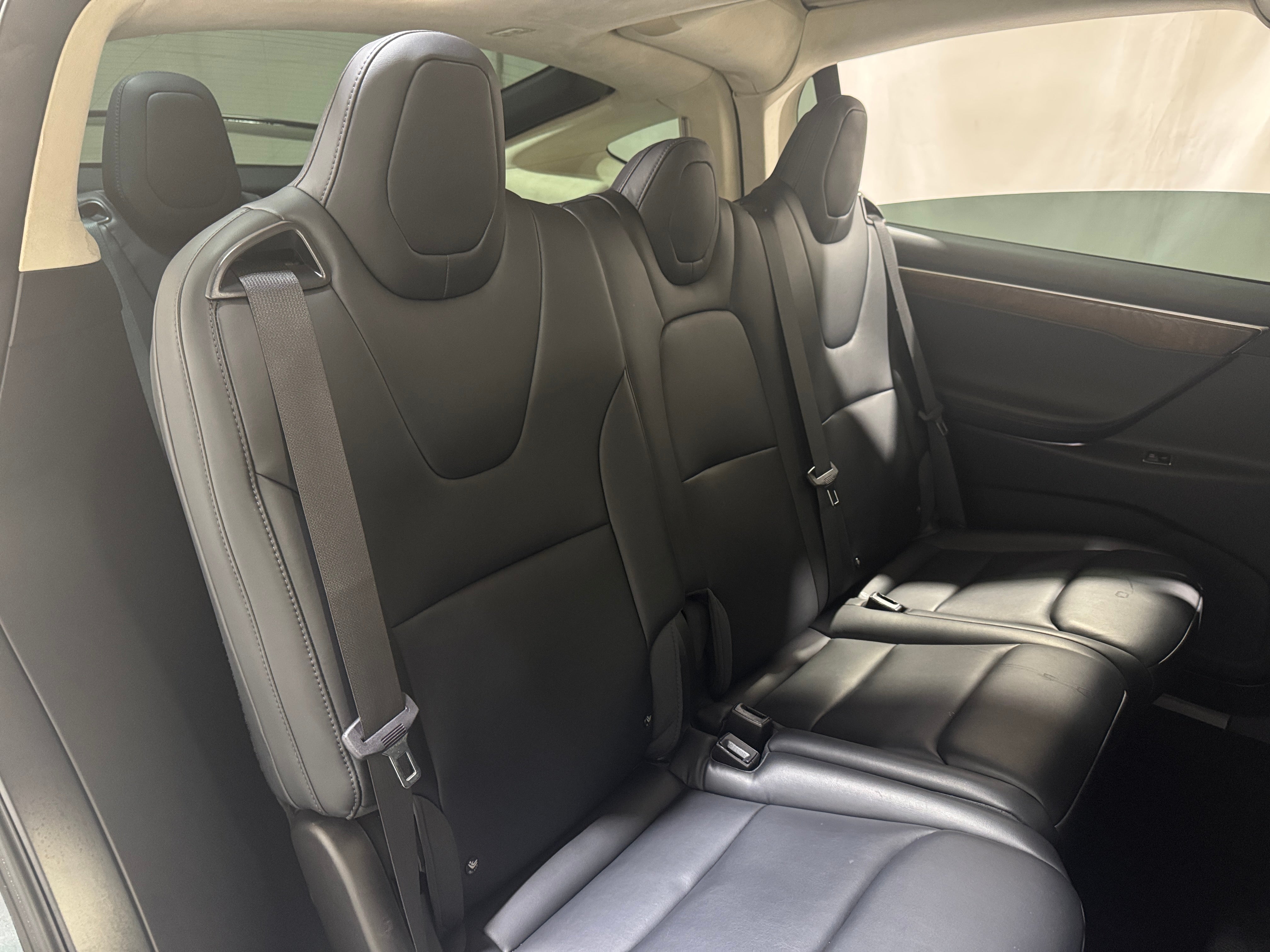 Used 2017 Tesla Model X 75D with VIN 5YJXCAE28HF064807 for sale in Oak Creek, WI