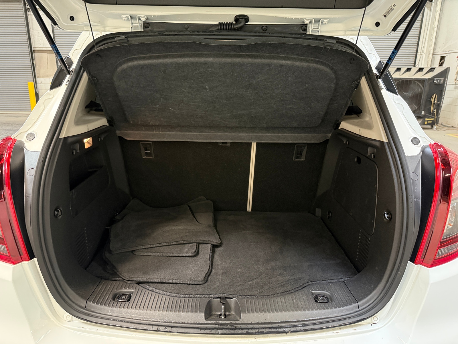 Thumbnail: 2018 Buick Encore - 6