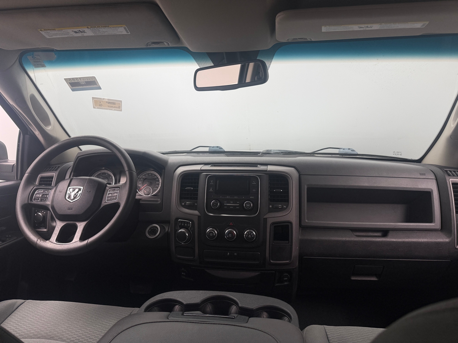 Thumbnail: 2019 RAM 1500 Classic - 3