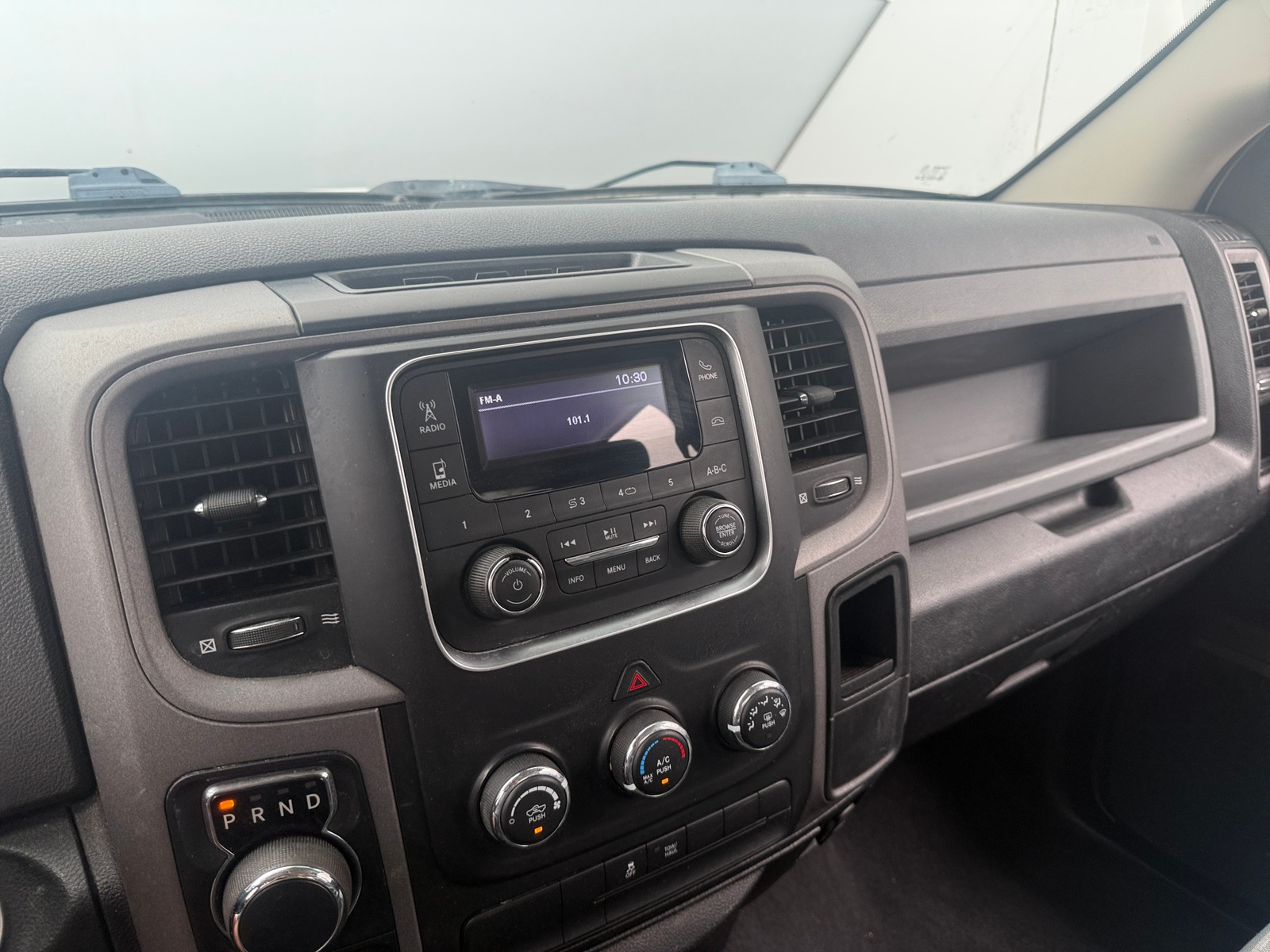 Thumbnail: 2019 RAM 1500 Classic - 4