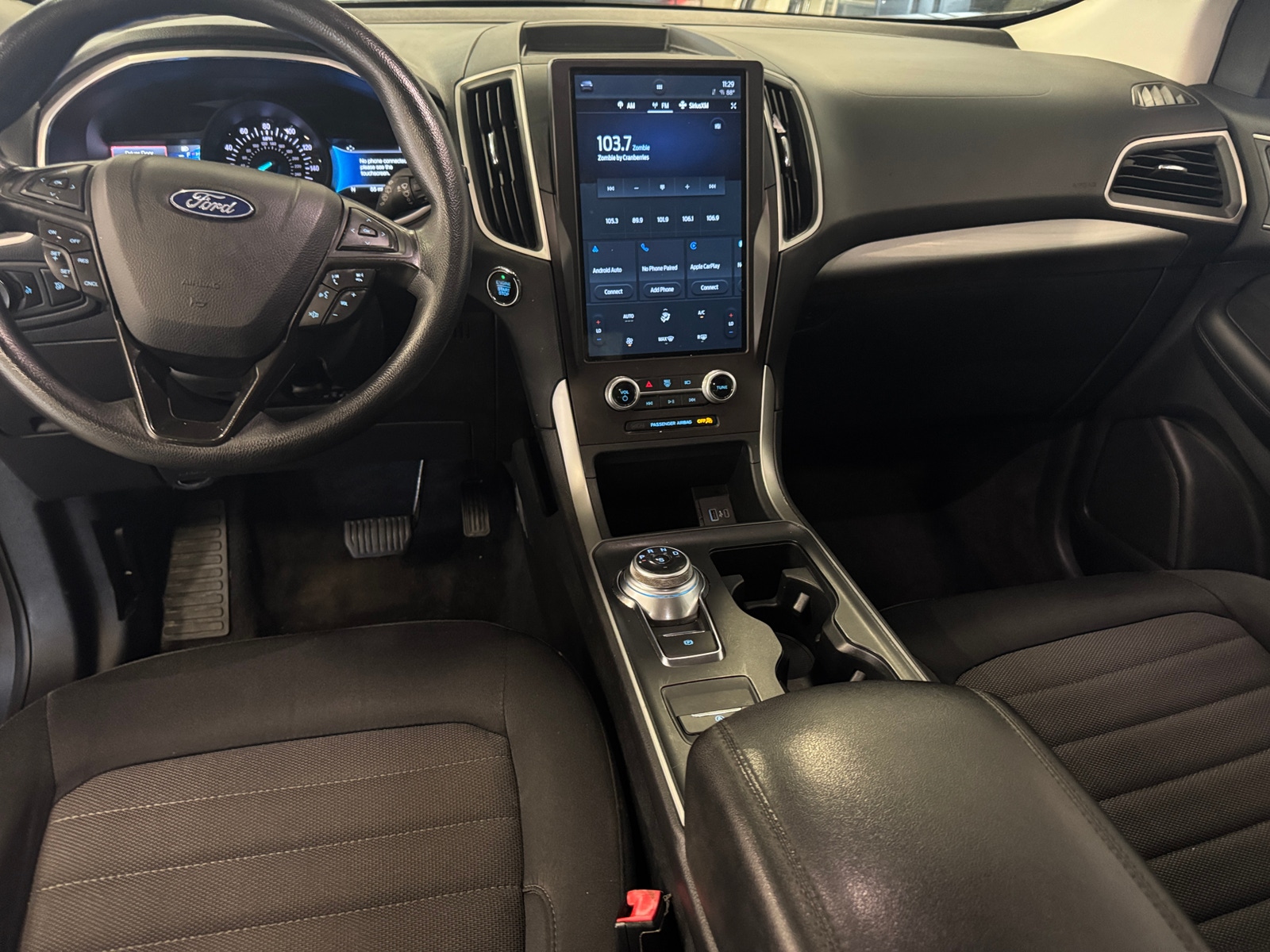 Thumbnail: 2021 Ford Edge - 3