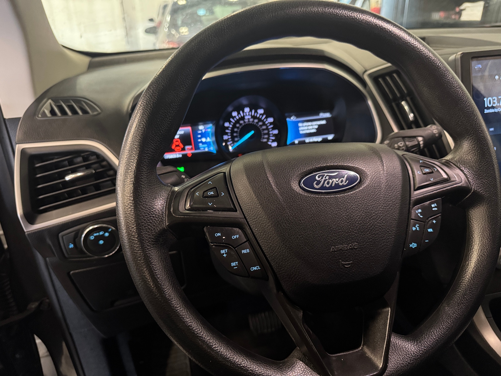 Thumbnail: 2021 Ford Edge - 5