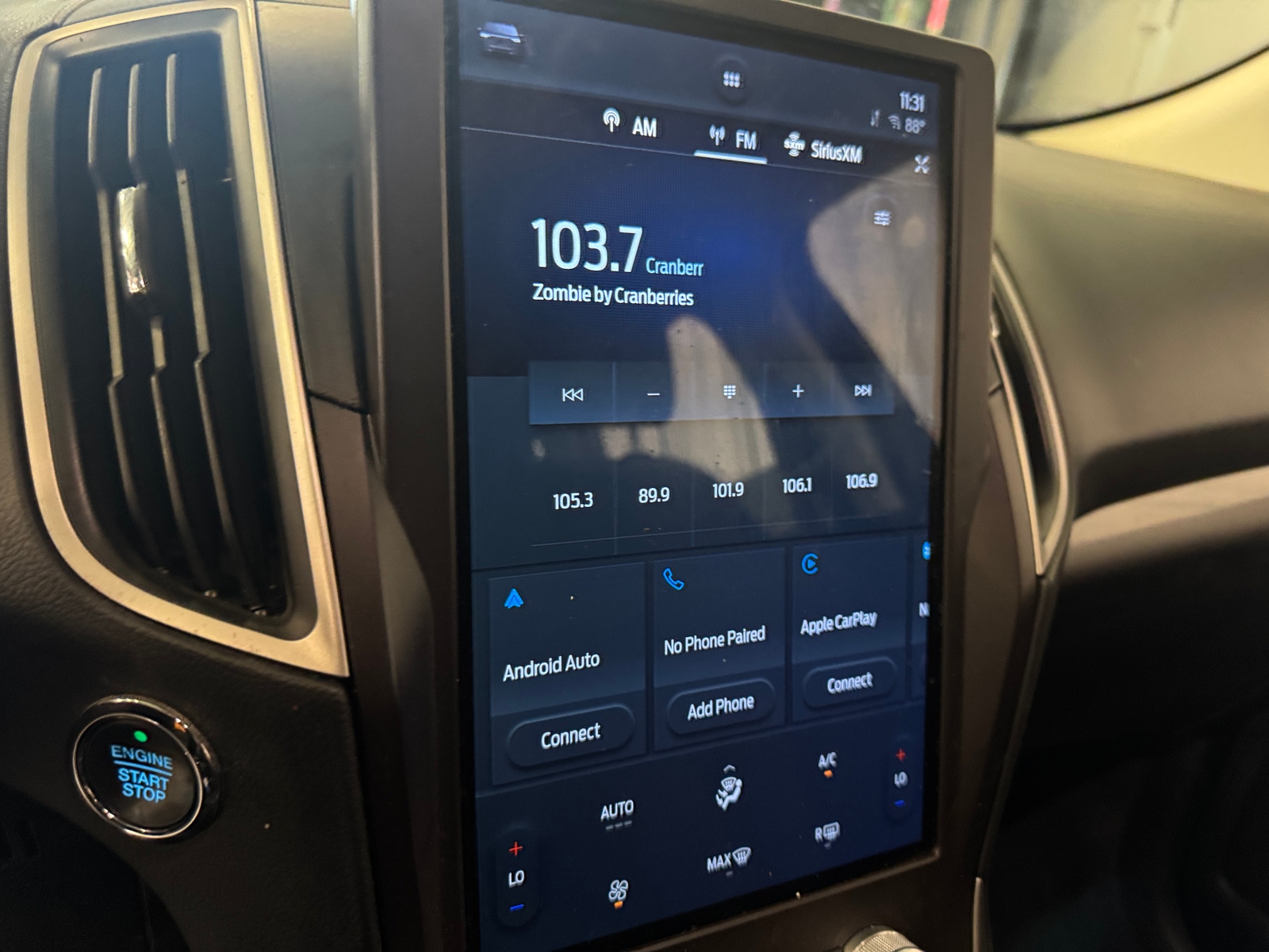 Thumbnail: 2021 Ford Edge - 4