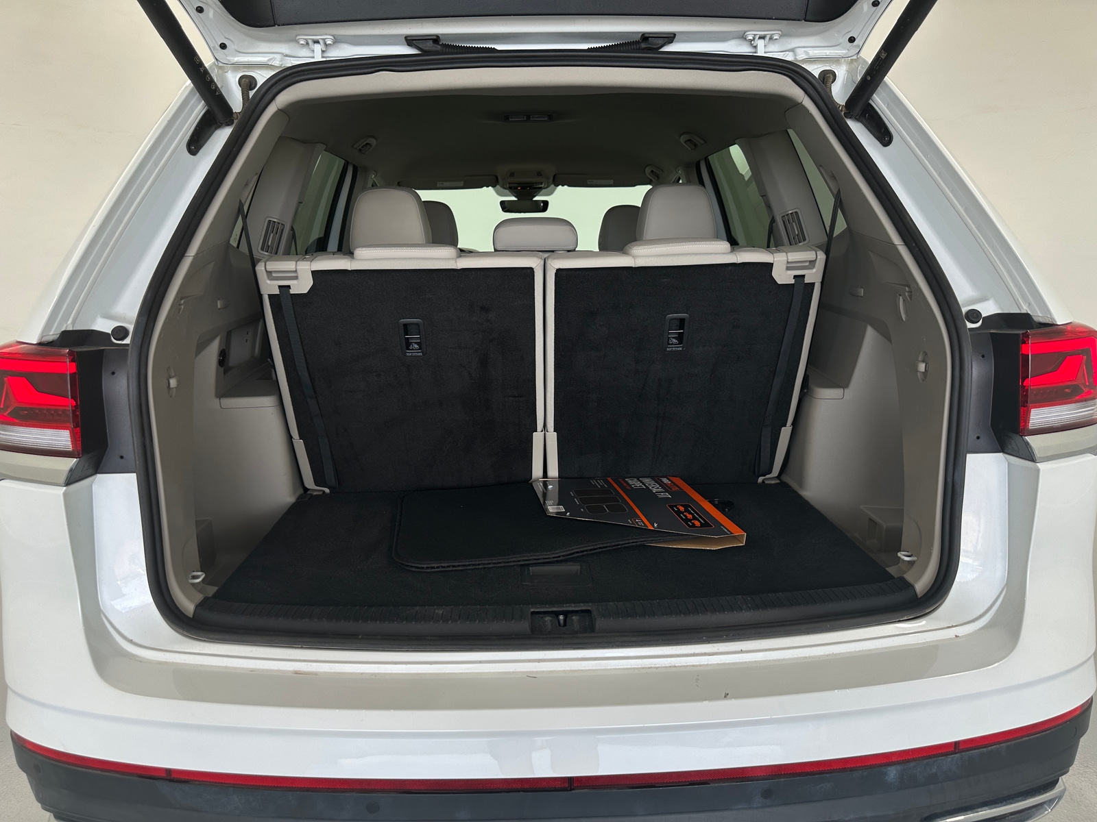 Thumbnail: 2026 Volkswagen Atlas - 6