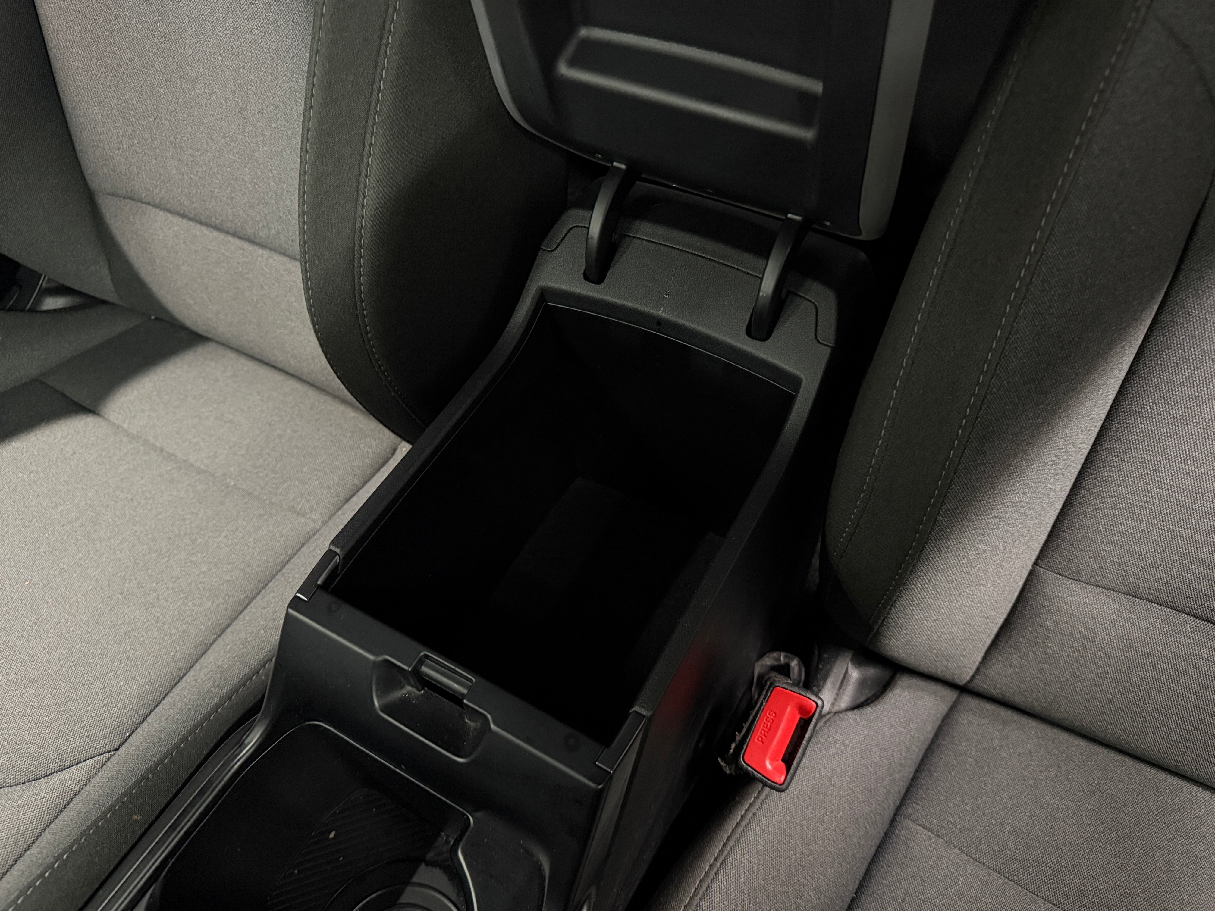 2025 Kia K4 LXS - Photo 16